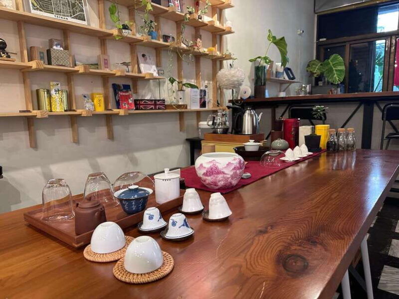 tainan-culture-trip-chinese-tea-ceremony_oolong-tea