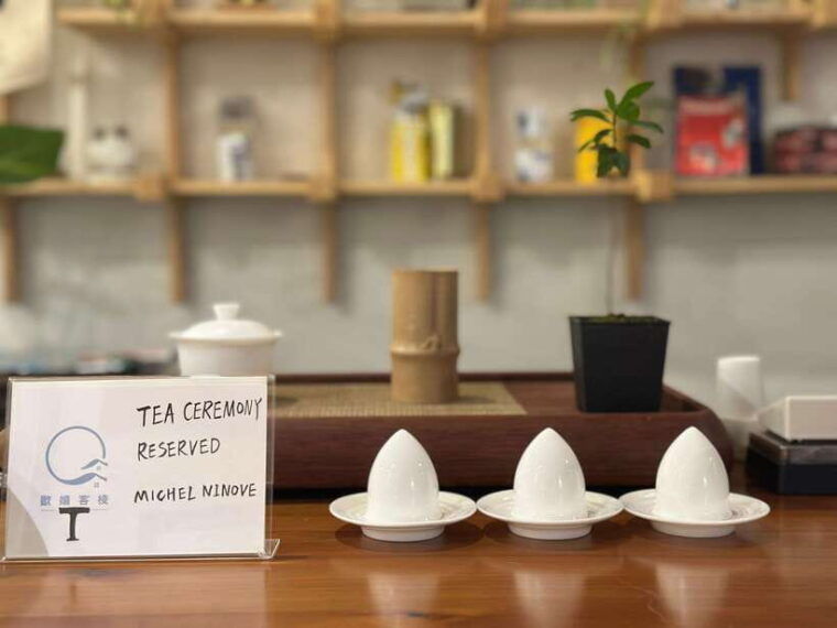 tainan-culture-trip-chinese-tea-ceremony_oolong-tea