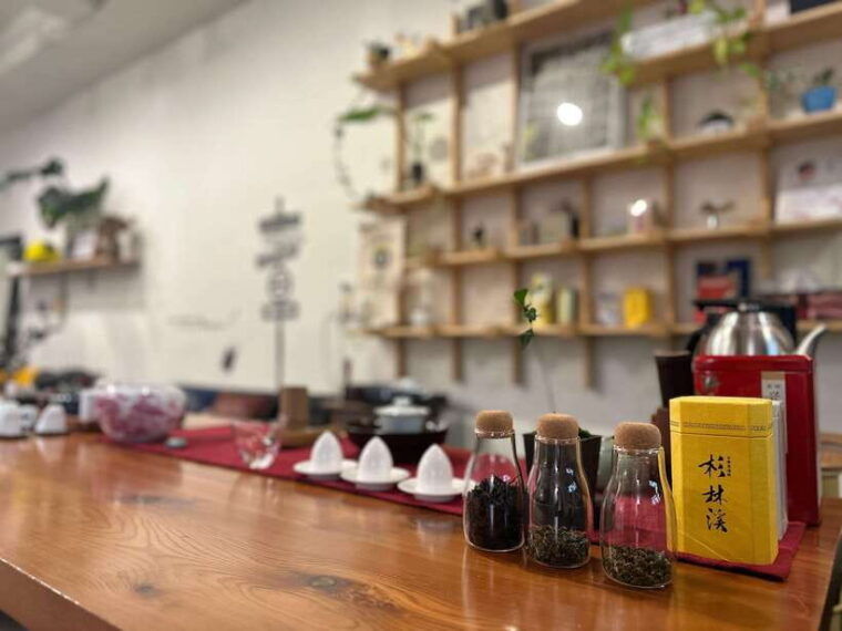 tainan-culture-trip-chinese-tea-ceremony_oolong-tea