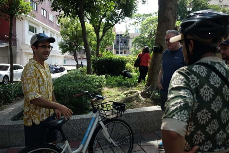 Taipei: 4-Hour Morning City Cycling Tour with Breakfast - What Sets This Tour Apart?