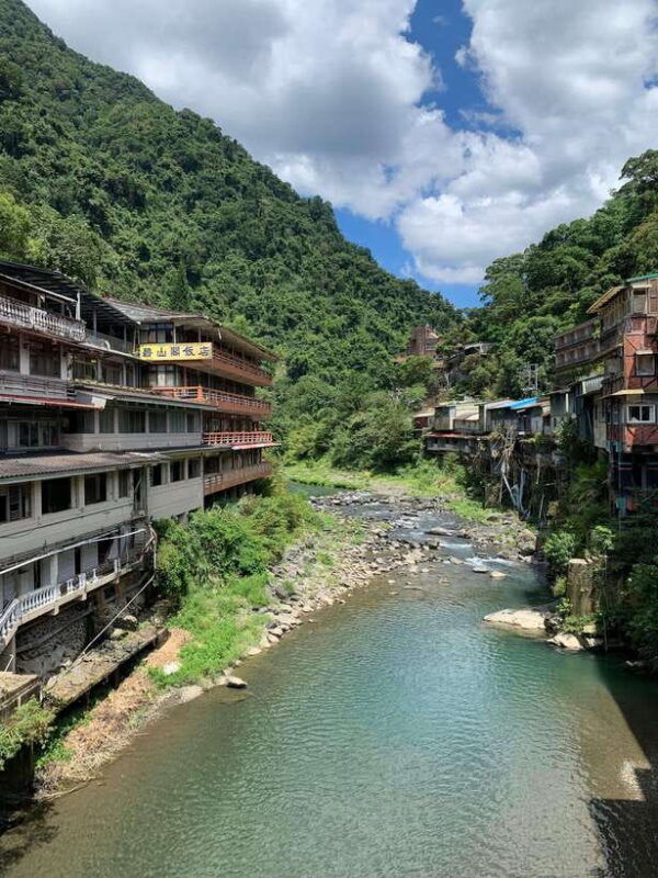 taipei-8-hours-private-day-tour-in-wulai-with-benz-vito