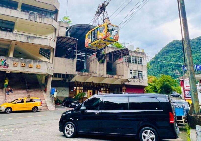 taipei-8-hours-private-day-tour-in-wulai-with-benz-vito