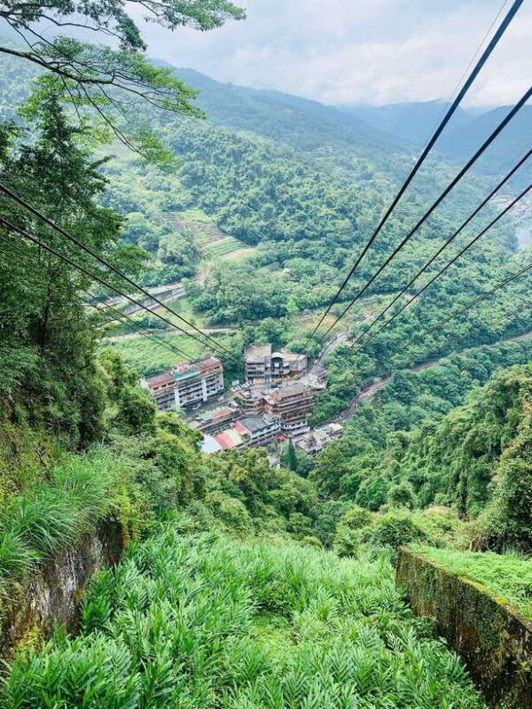 taipei-8-hours-private-day-tour-in-wulai-with-benz-vito
