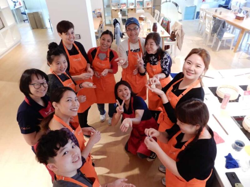 Taipei: Dumplings (XiaoLongBao) & Beef Noodles Cooking Class - Key Points