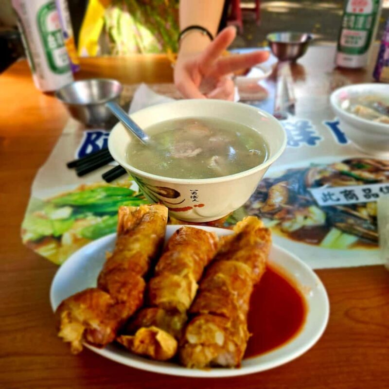 Taipei: Food Tour with Locals & 12+ Flavors (Small Group) - Tasting and Trying New Flavors
