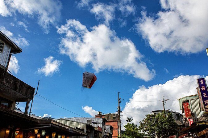 Taipei: Jiufen Pingxi Half Day Tour - Authentic Experiences and Traveler Insights