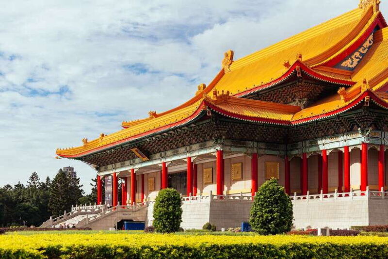 taipei-private-tour-with-locals-highlights-hidden-gems