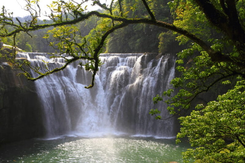 Taipei: Yangmingshan, Shifen, Jiufen & Yehliu Private Tour - The Excitement of Shifen