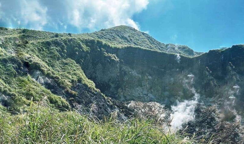 taipei-yangmingshan-yehliu-and-jiufen-shifen-day-tour