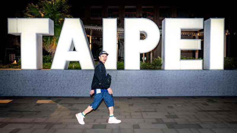 Taiwan Taichung: Photoshoot with Taiwan Photographer - Exploring the Itinerary and Locations