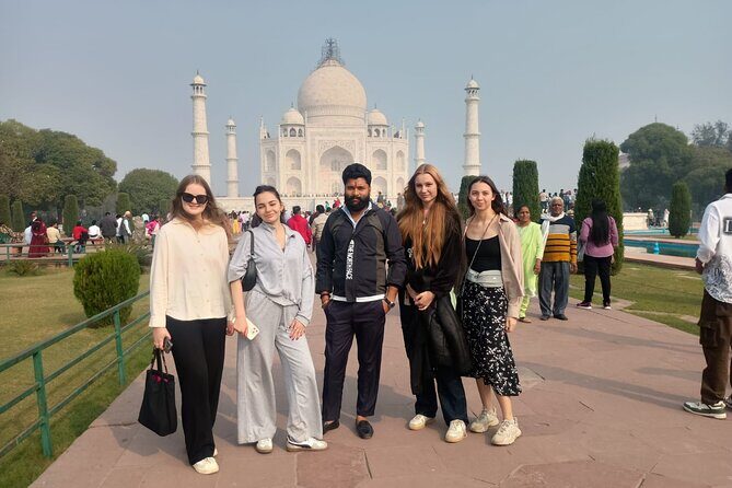 Taj Mahal, Agra Fort & Baby Taj same Day Tour from Delhi by Car - Key Points  