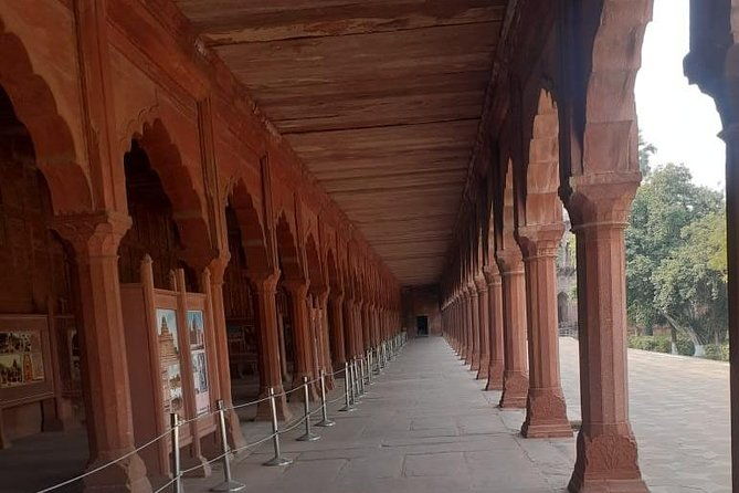 taj-mahal-city-tour-by-car-or-train-from-jaipur