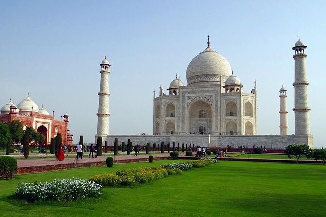 Taj Mahal Day Tour from Delhi by Superfast Train - Key Points