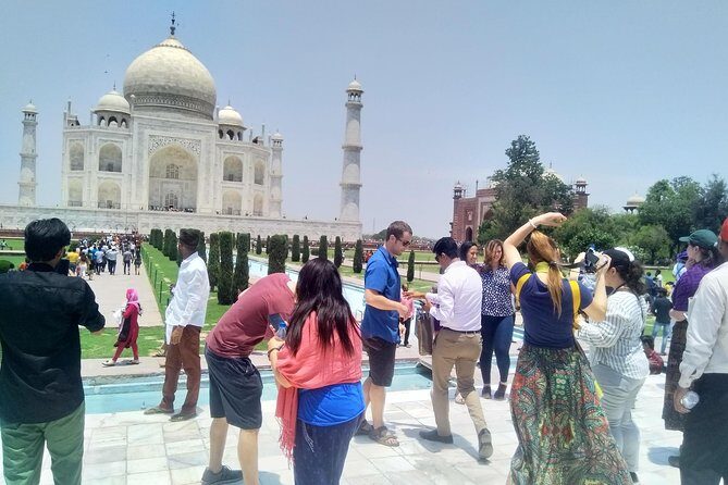 Taj Mahal Day Tour from Delhi by Superfast Train Gatimaan Express - Key Points