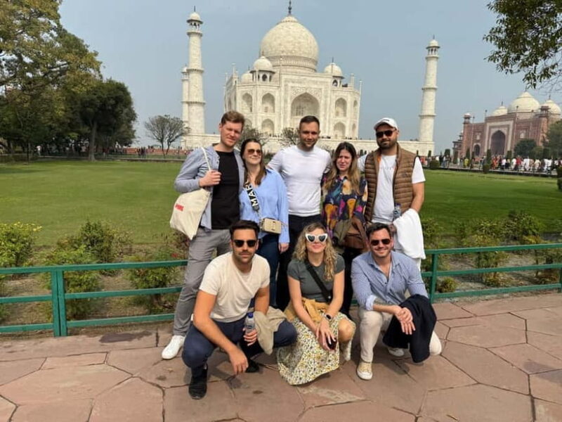 Taj Mahal Day Trip from Delhi by Gatimaan Express Train - Savoring the Experience: Lunch and More