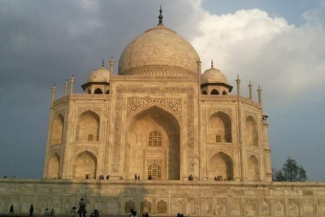 Taj Mahal Entrance Ticket - Key Points