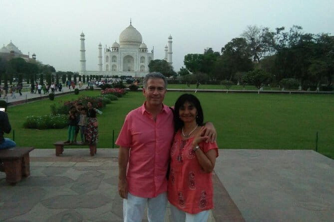 Taj Mahal Entrance Ticket - An In-Depth Look at the Tour