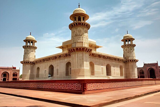 Taj Mahal Entrance Ticket with including Private Guide - A Closer Look at the Itinerary