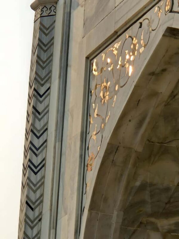 Taj Mahal Express Entry Ticket For Sunrise Tour with Guide - Key Points: