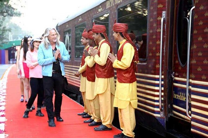 Taj Mahal Luxury Tour By SUPERFAST Train From Delhi - The Experience in Detail