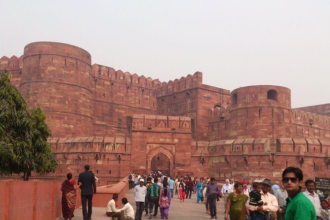 Taj Mahal Private Tour by Gatimaan Express Train - Why Choose the Taj Mahal Private Tour by Gatimaan Express?