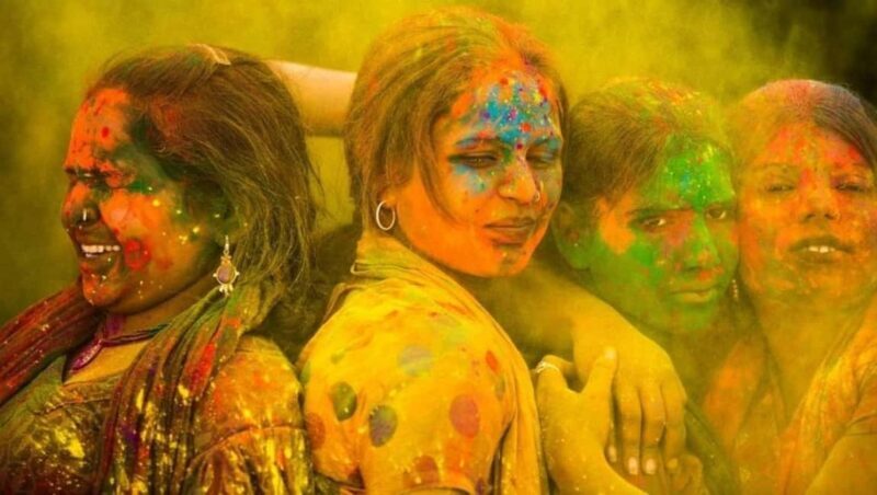 Taj Mahal Shines: Sunlight, Moonlight, and Holi Joy. - Exploring the Details of the Tour