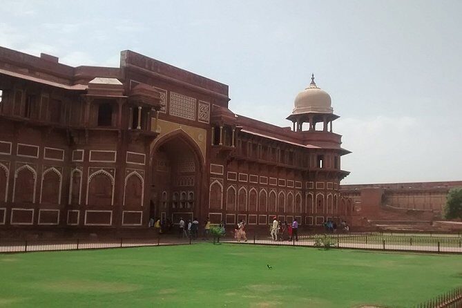 Taj Mahal Tour With Agra Fort, Baby Taj And Mehtab Bagh - The Itinerary Breakdown