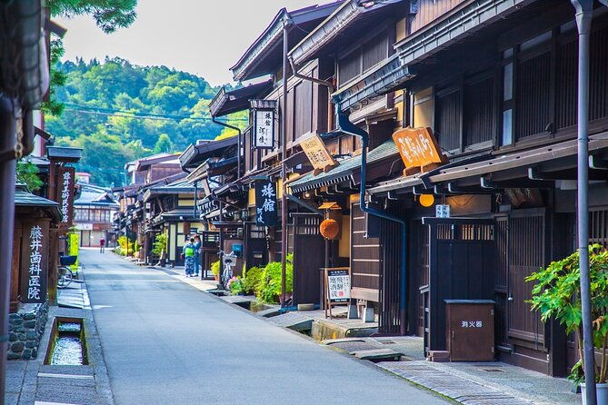 takayama-to-kanazawa-with-a-stop-at-shirakawago