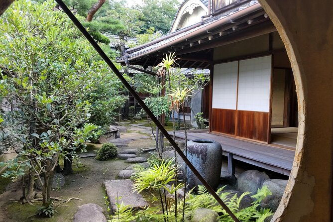take-a-stroll-back-in-time-at-takehara-hiroshimas-little-kyoto