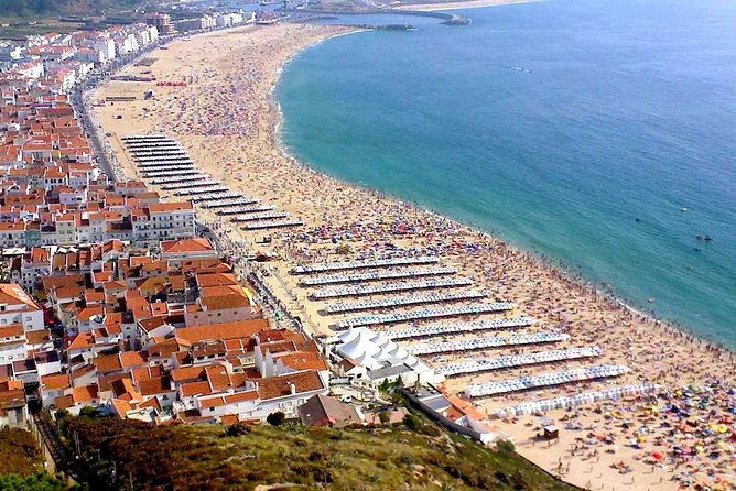 take-fatima-batalha-alcobaca-and-obidos-from-nazare-private-tour