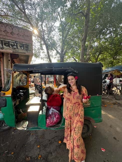 Take in the Beauty of an Early Morning with Fresh Flowers - An In-Depth Look at the Jaipur Morning Tour
