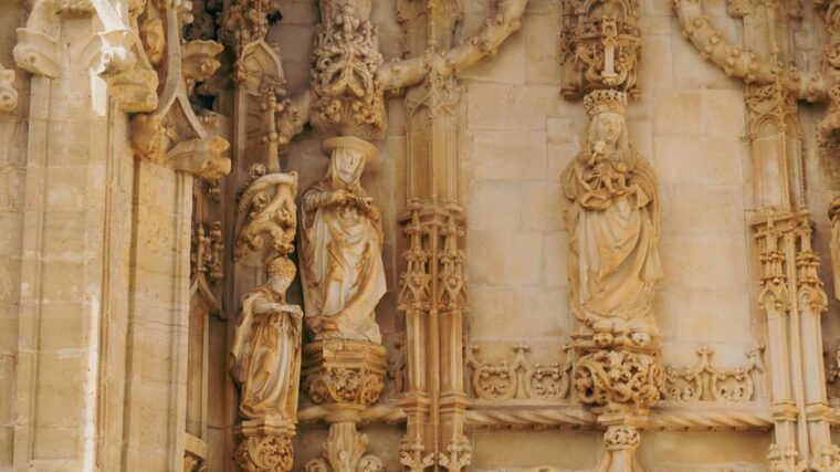 take-knights-templar-castle-and-convent-of-christ-tour