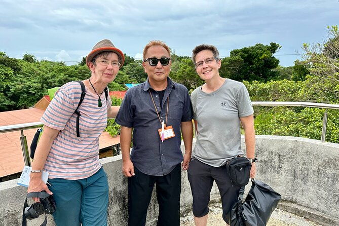 taketomi-island-walk-tour-with-an-island-guide