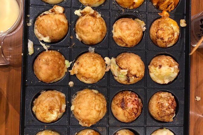 takoyaki-diy-cooking-in-the-heart-of-osaka