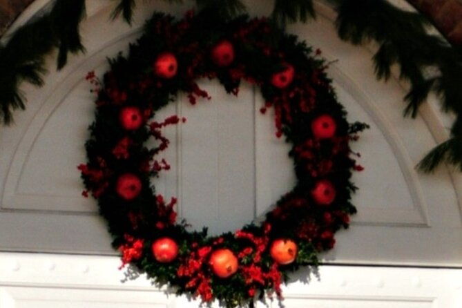 tales-of-christmas-past-and-present-in-williamsburg