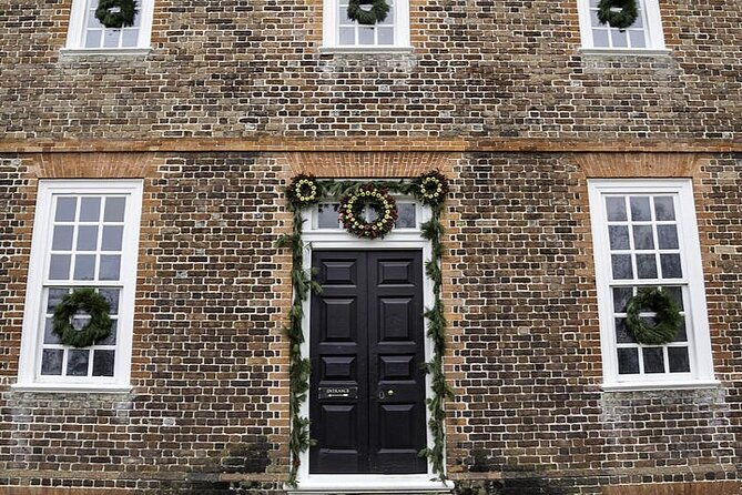 tales-of-christmas-past-and-present-in-williamsburg