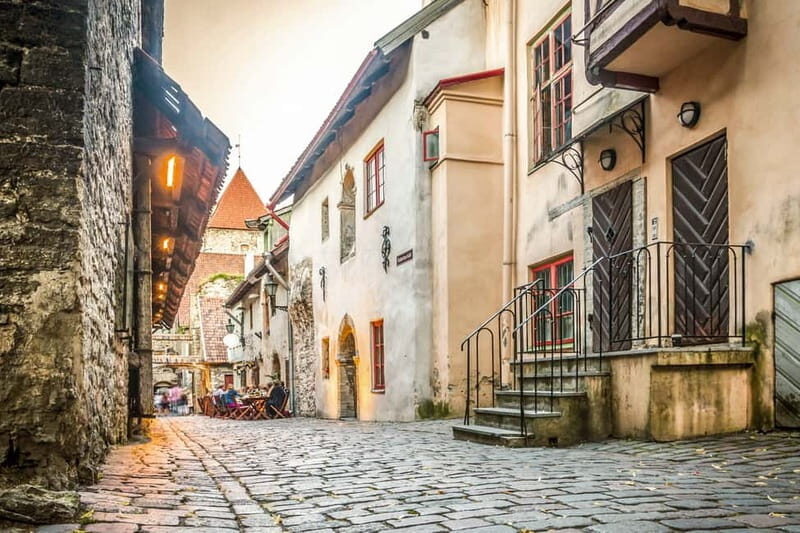 Tallinn: 1.5-Hour Old Town Walking Tour - A Closer Look at the Tallinn Old Town Walking Tour