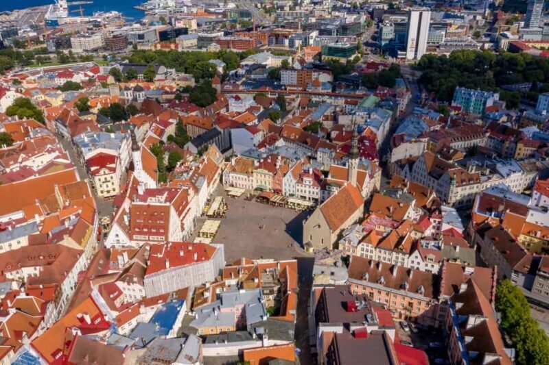 Tallinn: 2-hour Best Intro Walking Tour with a Local - Key Points
