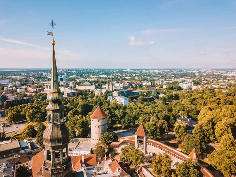 Tallinn: Express Walk with a Local in 60 minutes - A Closer Look at the Tallinn: Express Walk with a Local