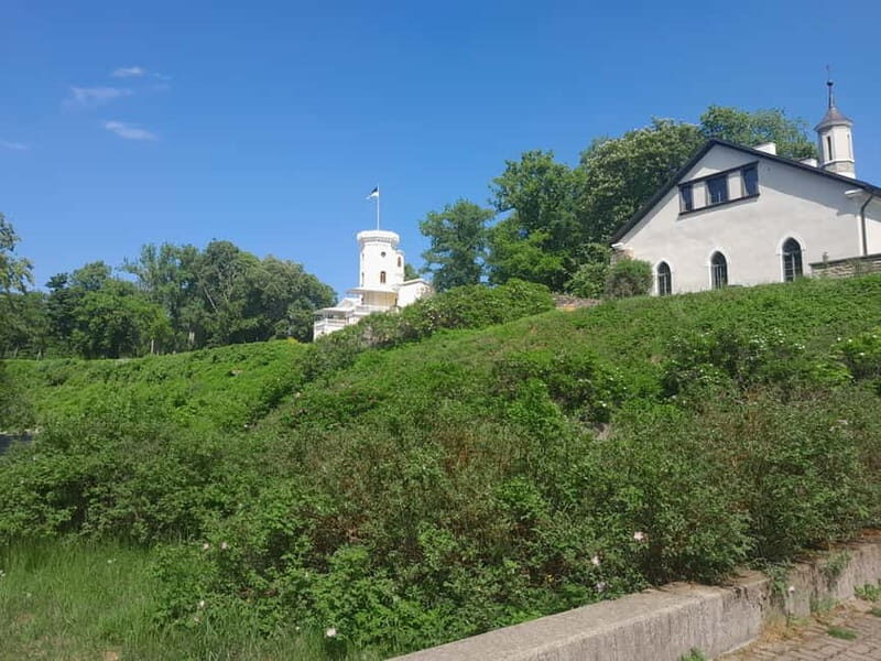 Tallinn: Hidden Gems of Northern Estonia Half Day Trip 5h - Kloogarand Beach and Seaside Café