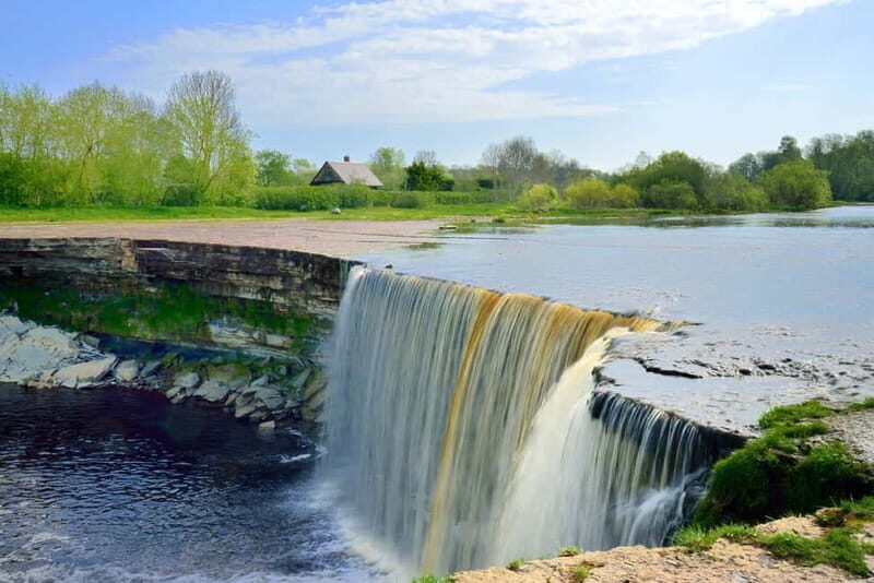 Tallinn: Old Town Walking Tour and Jägala Waterfall - A Closer Look at the Tour Experience