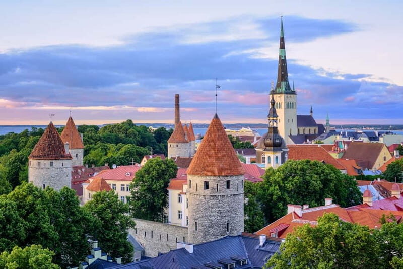Tallinn: Private City Highlights Walking Tour - The Itinerary: What to Expect on the Tour