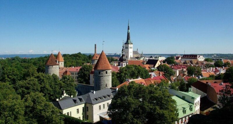 tallinn-private-walking-tour-2