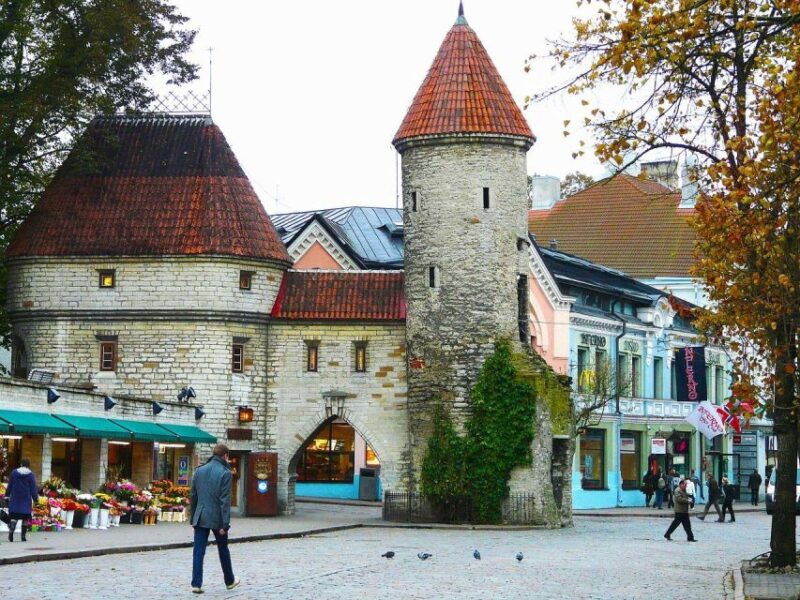 tallinn-private-walking-tour-2