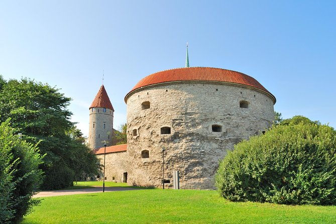 tallinn-private-walking-tour