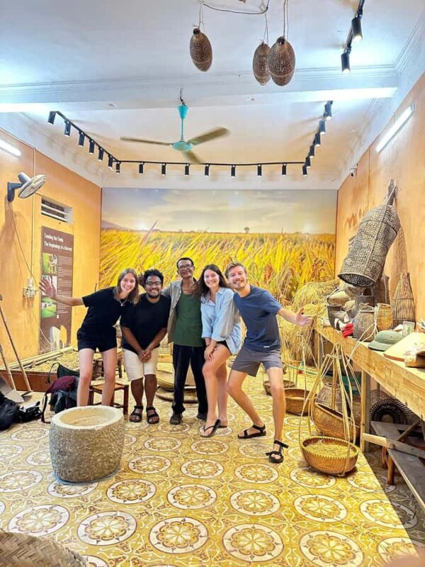 Tam Coc: Museum Visit & 40-Year-Old Dundj Farm Experience - Frequently Asked Questions