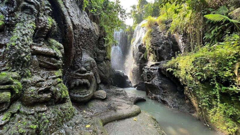 taman-beji-griya-waterfall-holy-bathing-soul-retreat-ritual