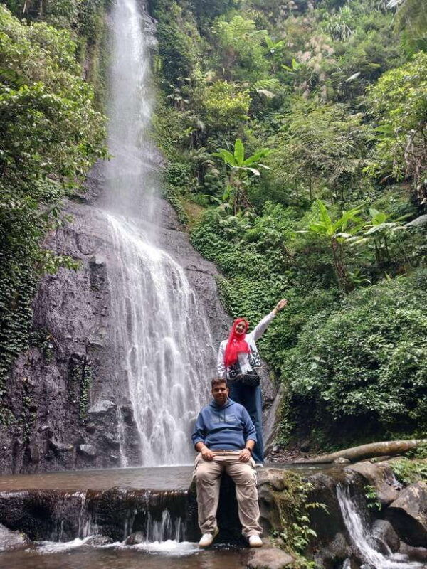 taman-safari-and-tea-plantation-tour-at-puncak