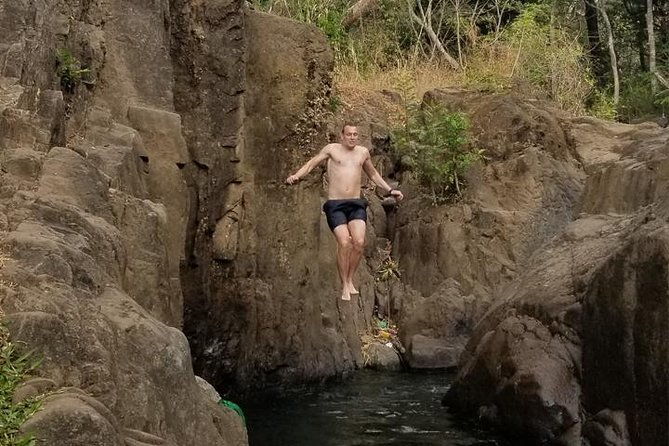 tamanique-waterfalls-tour-from-surf-city