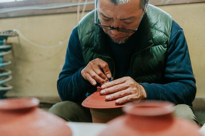 tamba-yaki-ancient-kilns-guided-tour-by-local-pottery-artist